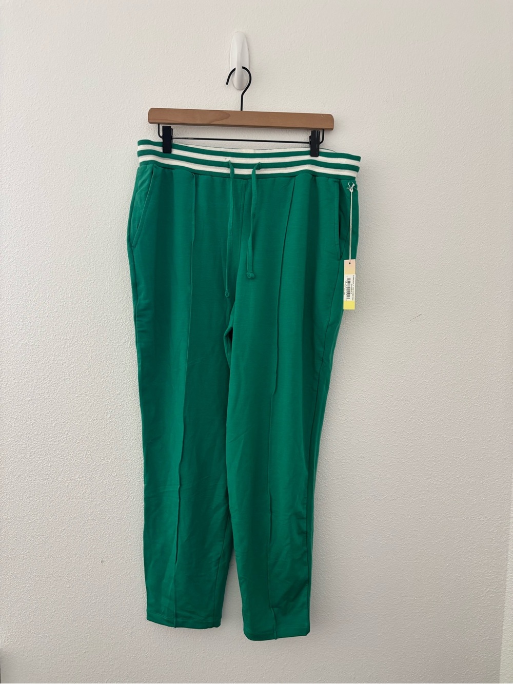 Summersalt the pintuck tapered jogger in green new nwt